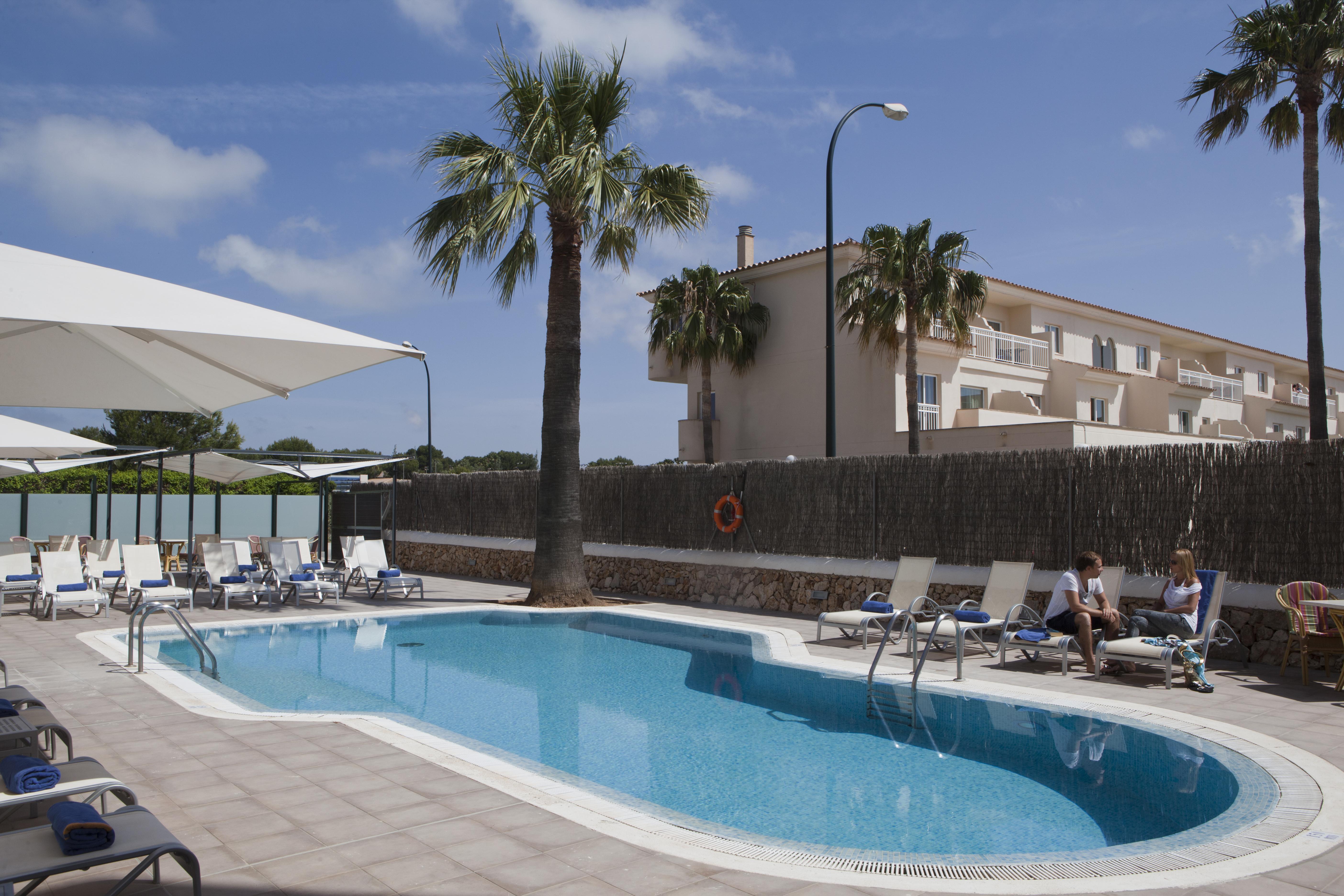 Aparthotel Isla De Cabrera Colonia de Sant Jordi ภายนอก รูปภาพ